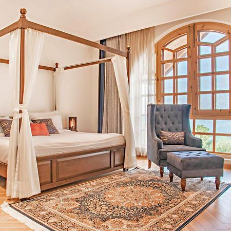 Stayvista At Sylvana Villas With Lawn, Bbq And Jacuzzi Kasauli Extérieur photo