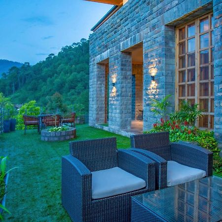Stayvista At Sylvana Villas With Lawn, Bbq And Jacuzzi Kasauli Extérieur photo