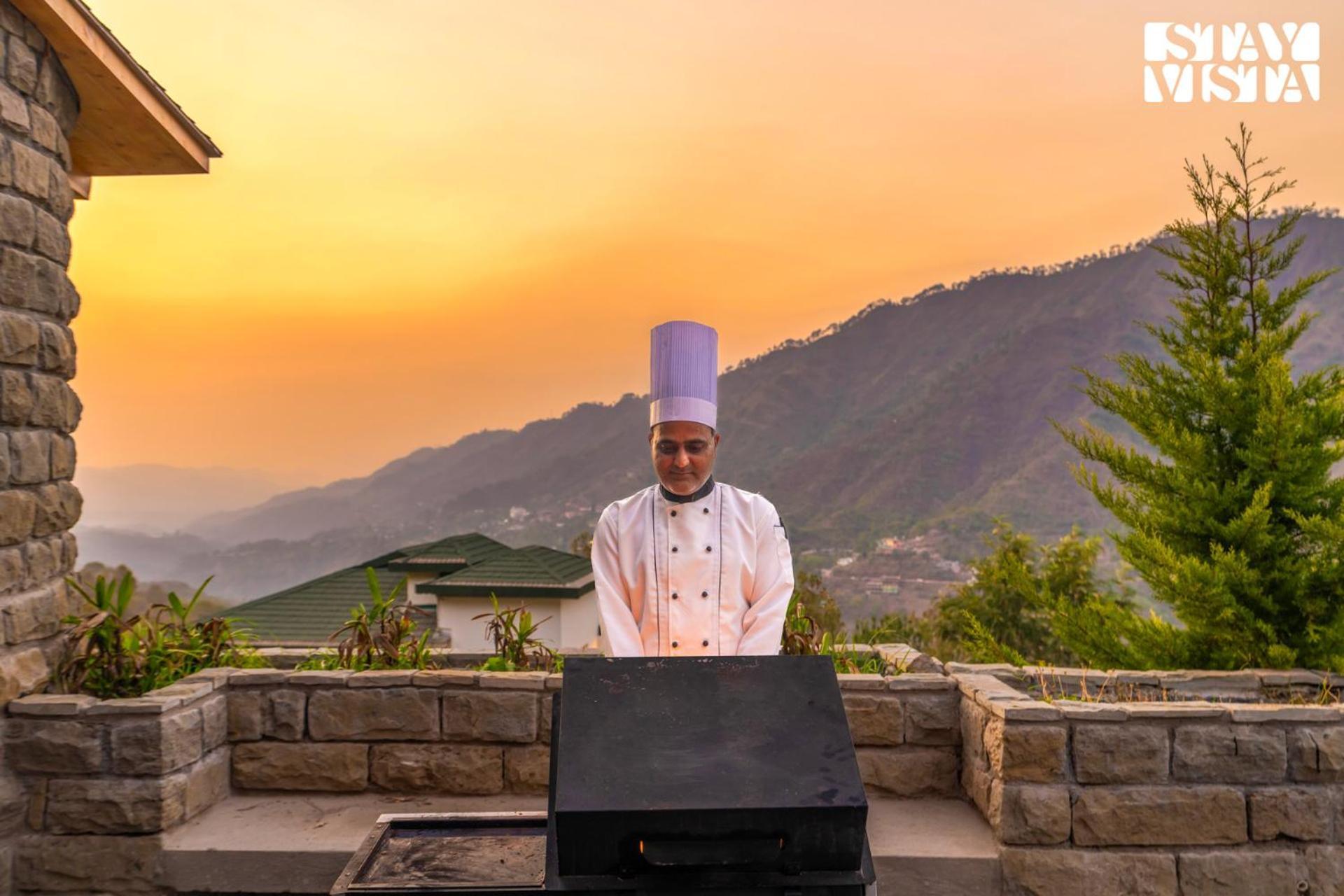 Stayvista At Sylvana Villas With Lawn, Bbq And Jacuzzi Kasauli Extérieur photo