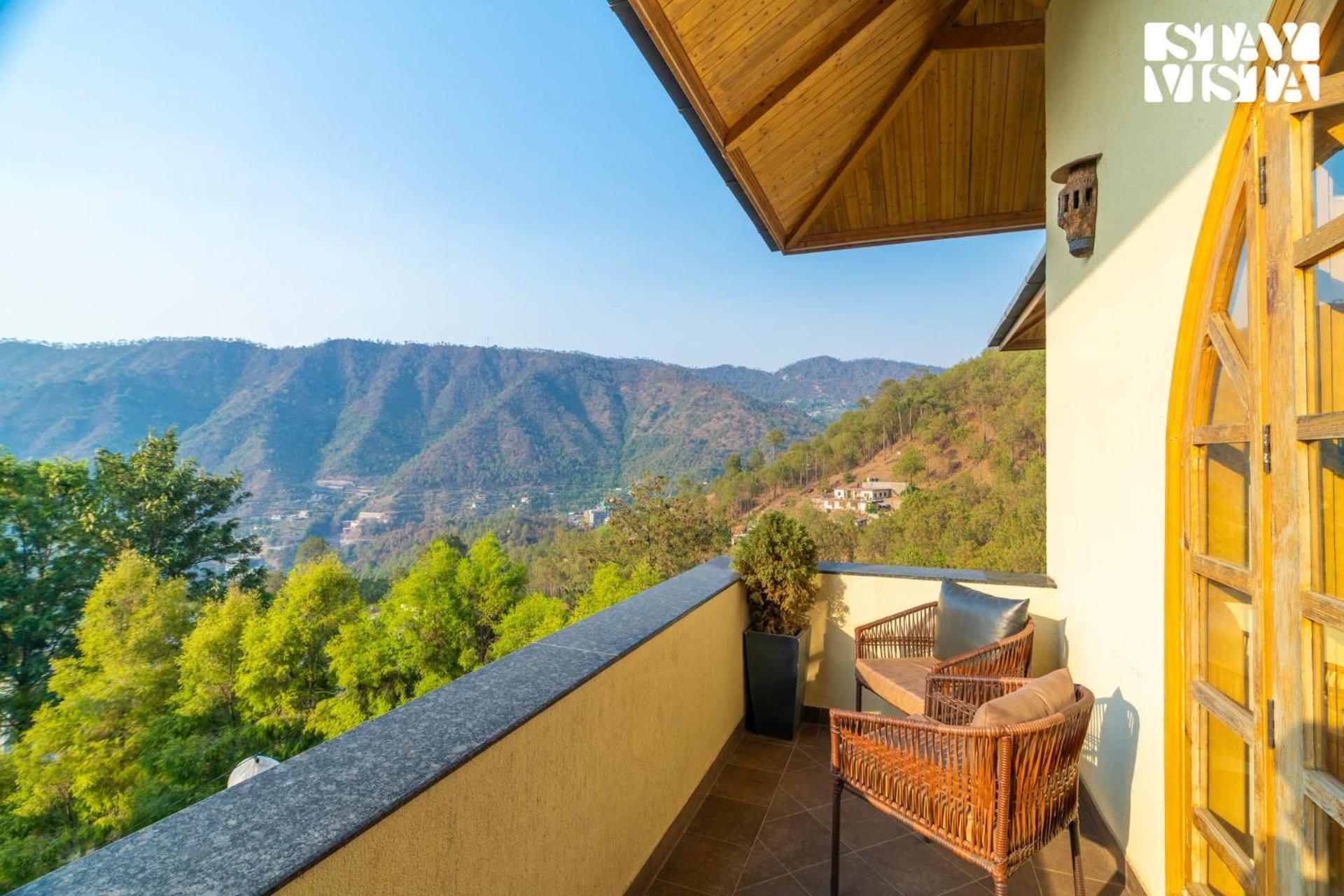 Stayvista At Sylvana Villas With Lawn, Bbq And Jacuzzi Kasauli Extérieur photo