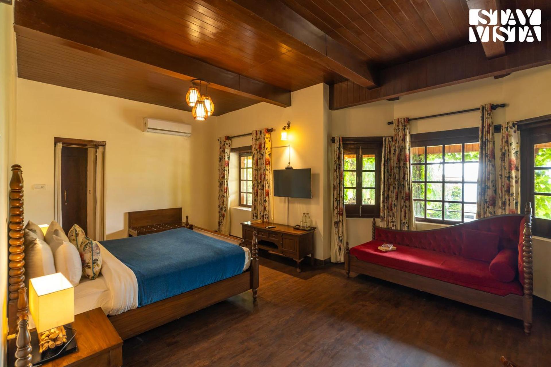 Stayvista At Sylvana Villas With Lawn, Bbq And Jacuzzi Kasauli Extérieur photo