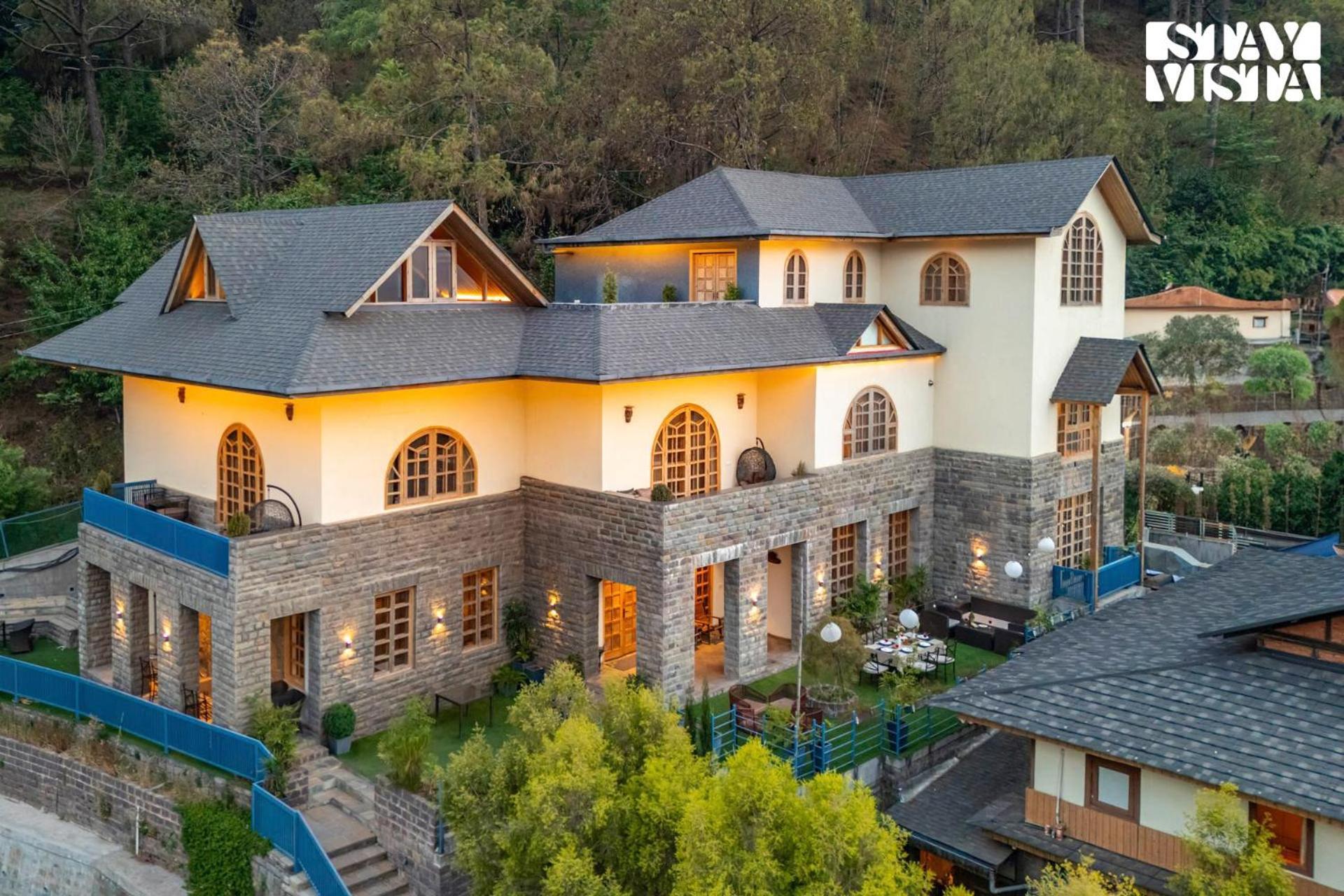 Stayvista At Sylvana Villas With Lawn, Bbq And Jacuzzi Kasauli Extérieur photo